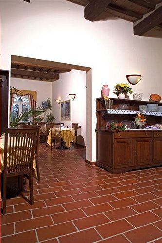 Hotel Corte Degli Estensi 3*